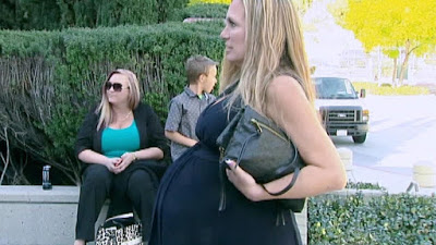 Surrogate mother who had triplets is now seeking for parental rights