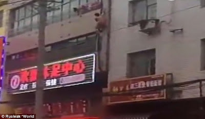 Naked Man Falls From Building While Escaping Lover’s Husband